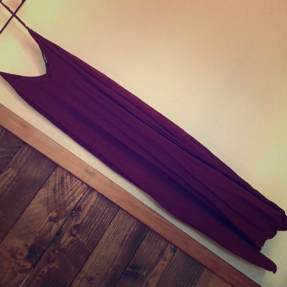 Maroon LuLus maxi dress